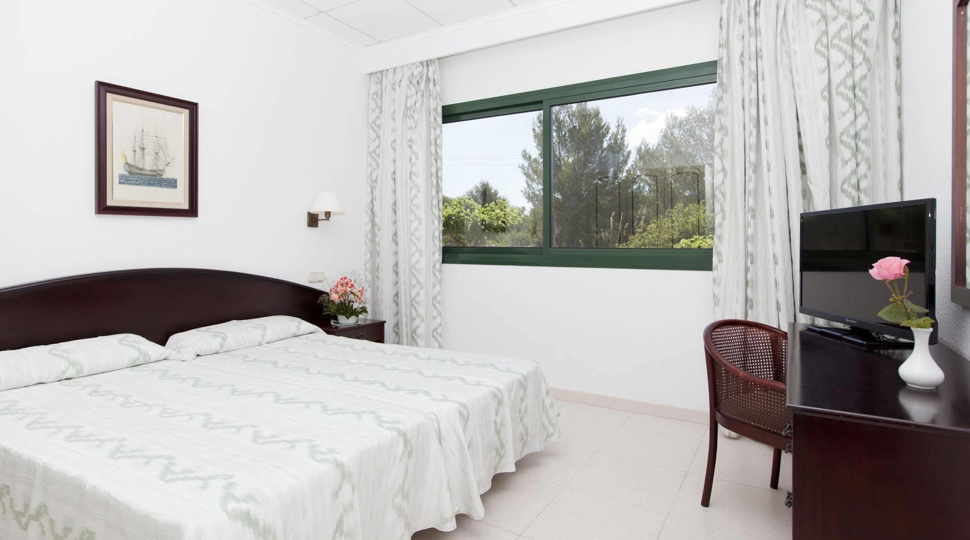 Son Bou Apartments מראה חיצוני תמונה