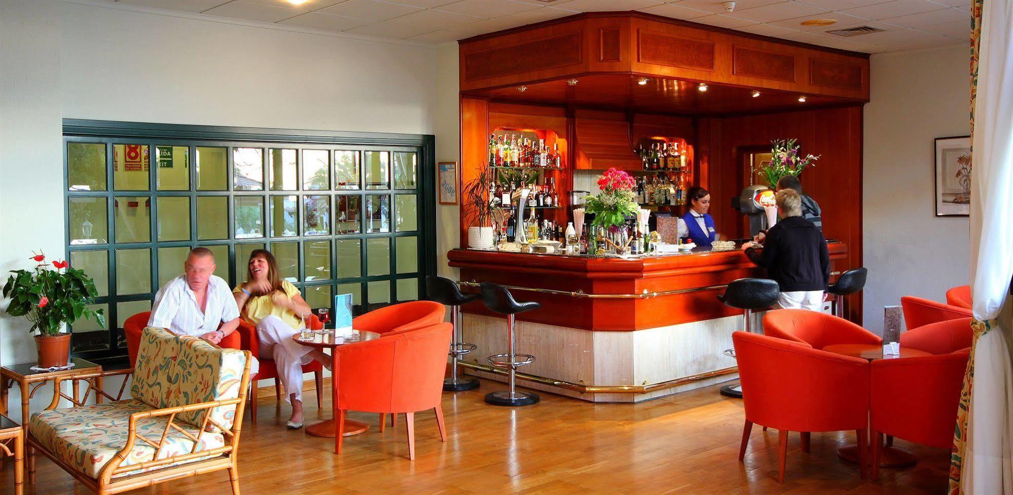 Son Bou Apartments מראה חיצוני תמונה